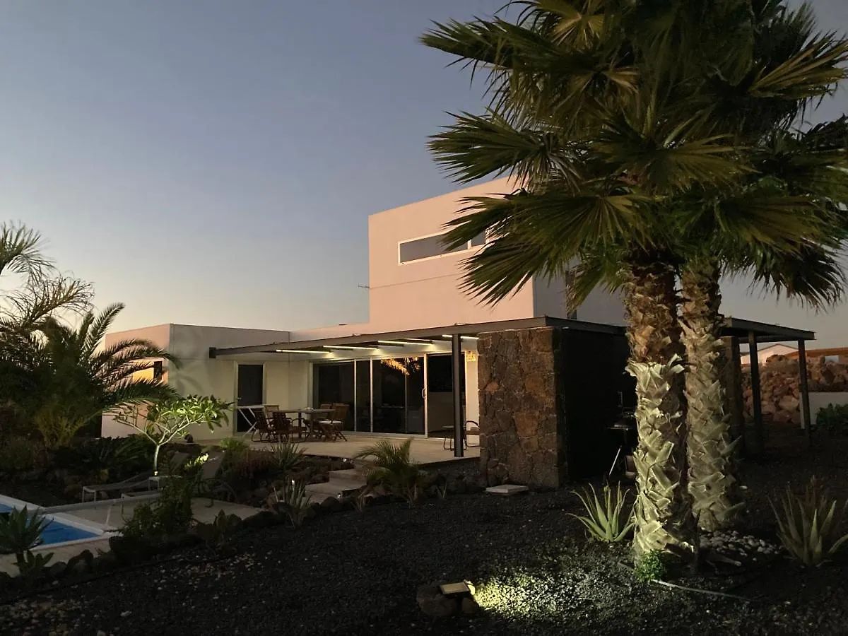 לאחארס Majanicho Rock - Villa With Heated Pool