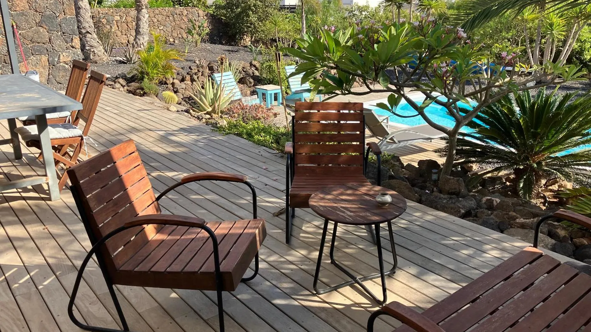 Majanicho Rock - Villa With Heated Pool Lajares