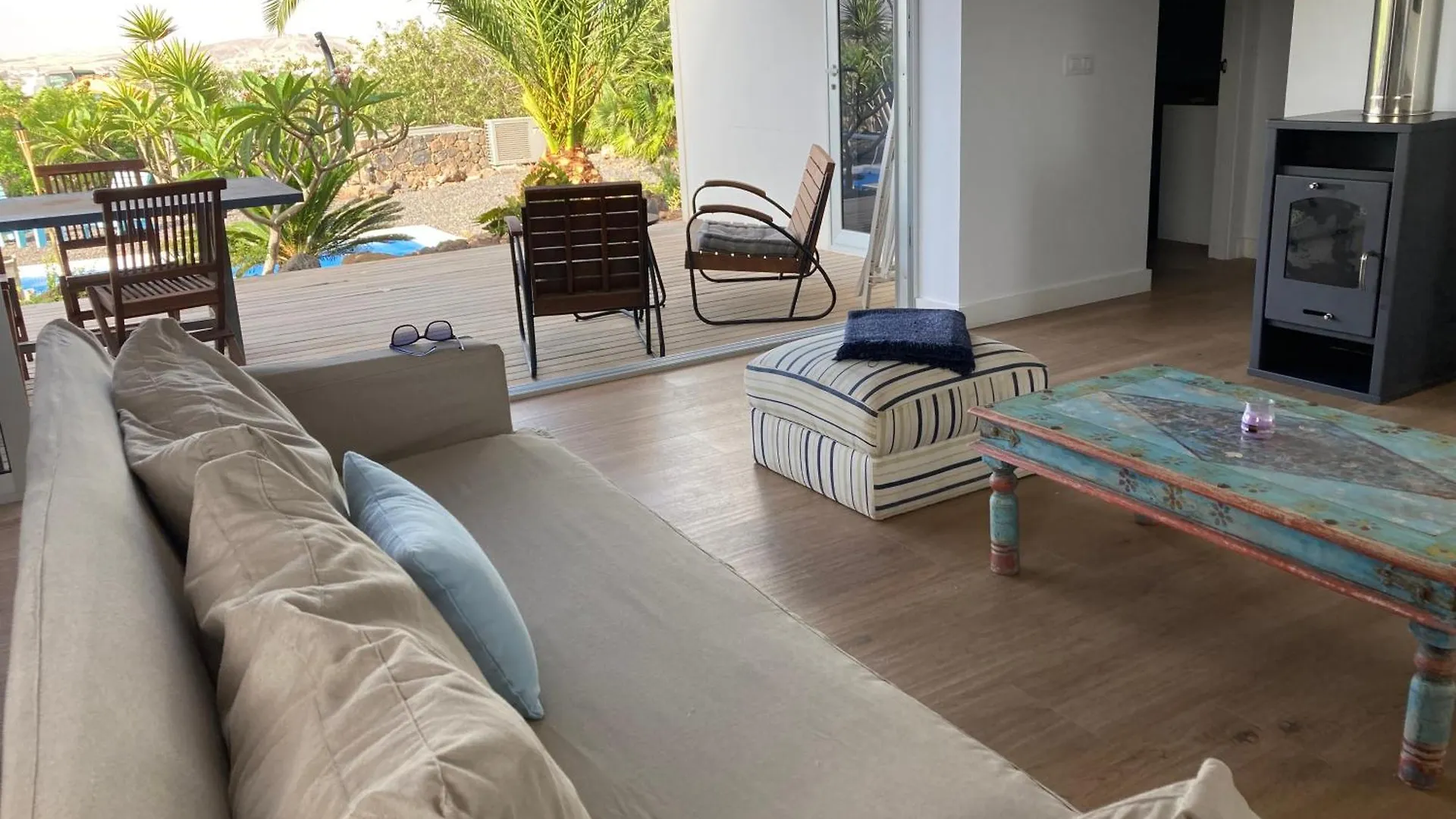 Majanicho Rock - Villa With Heated Pool Lajares