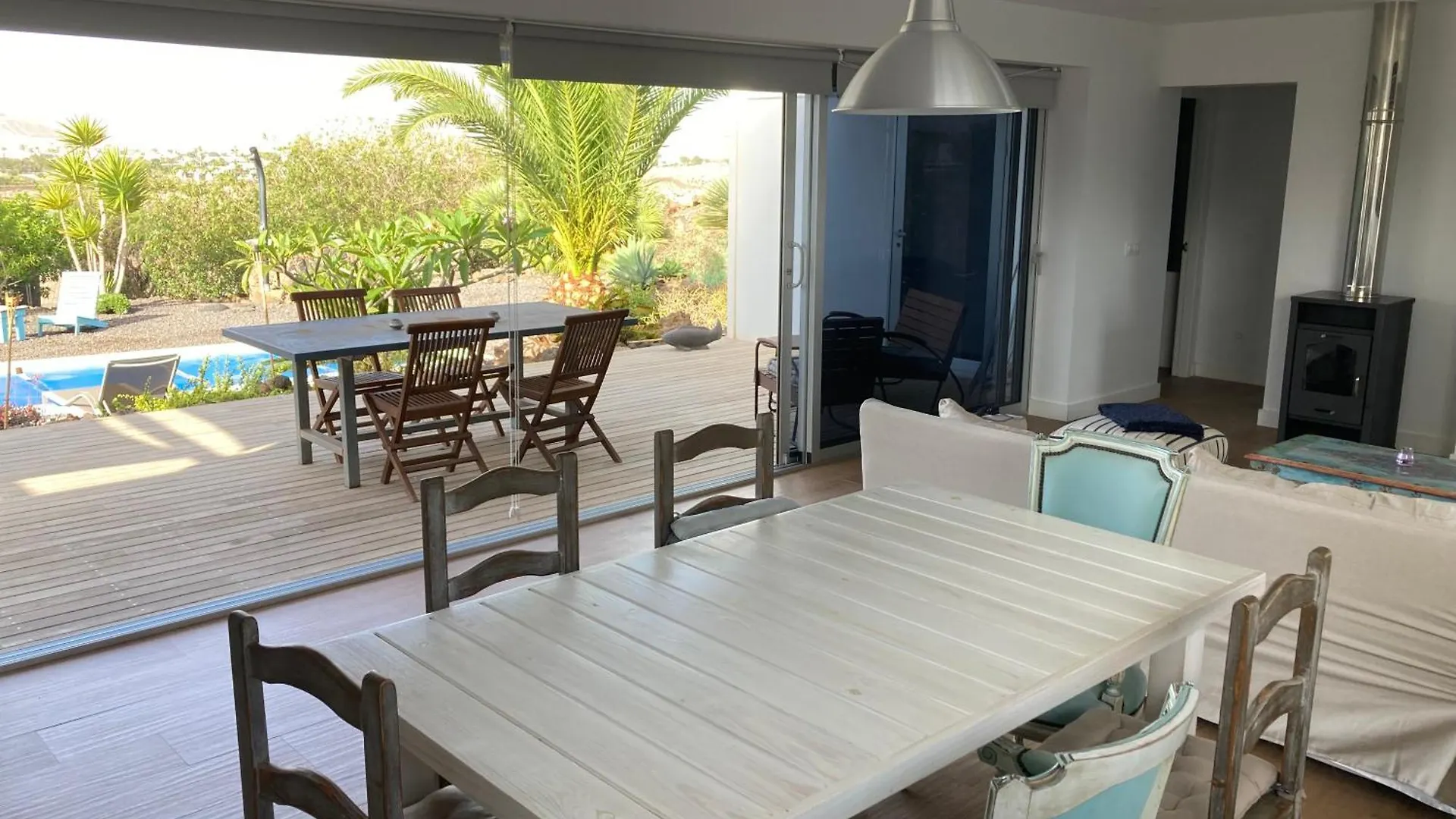 Majanicho Rock - Villa With Heated Pool Lajares Spain