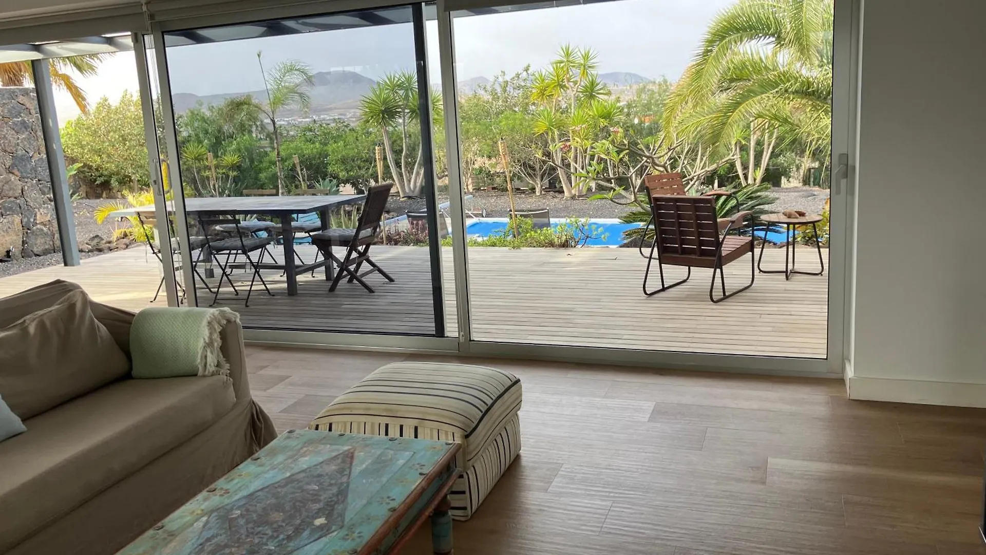 Majanicho Rock - Villa With Heated Pool Lajares