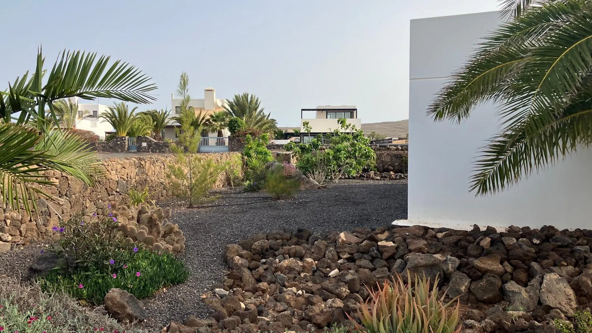 לאחארס Majanicho Rock - Villa With Heated Pool