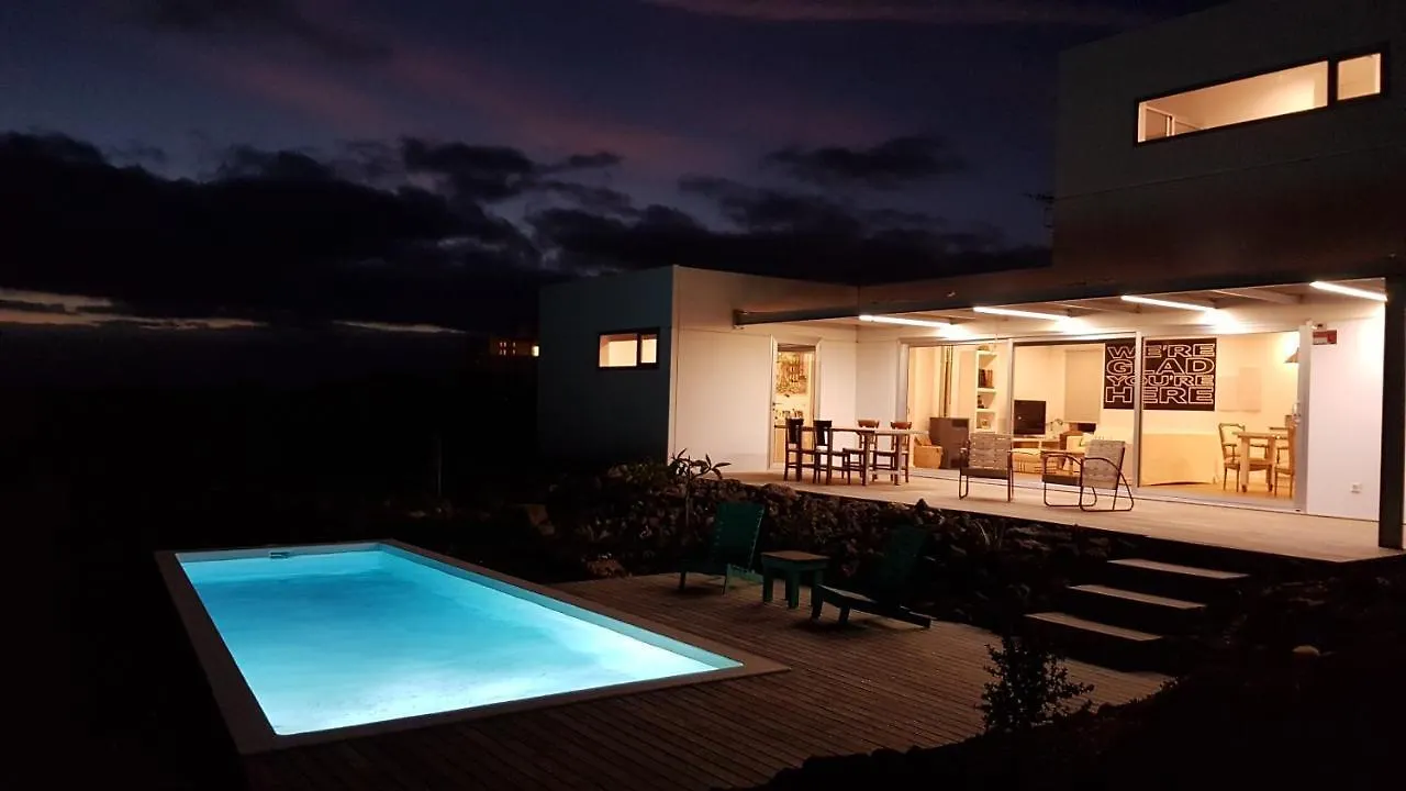Majanicho Rock - Villa With Heated Pool Lajares Spain