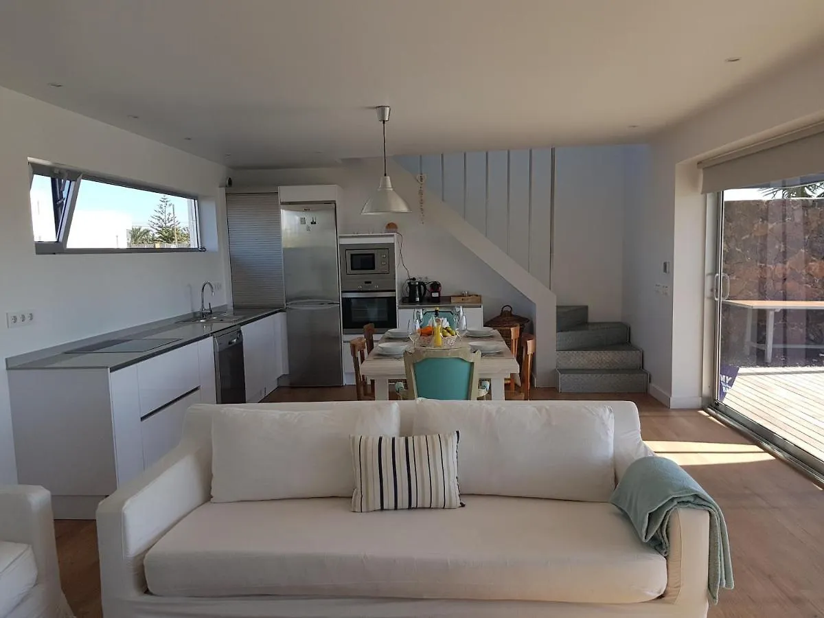 Majanicho Rock - Villa With Heated Pool Lajares