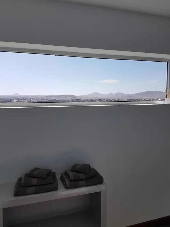 Majanicho Rock - Villa With Heated Pool Lajares